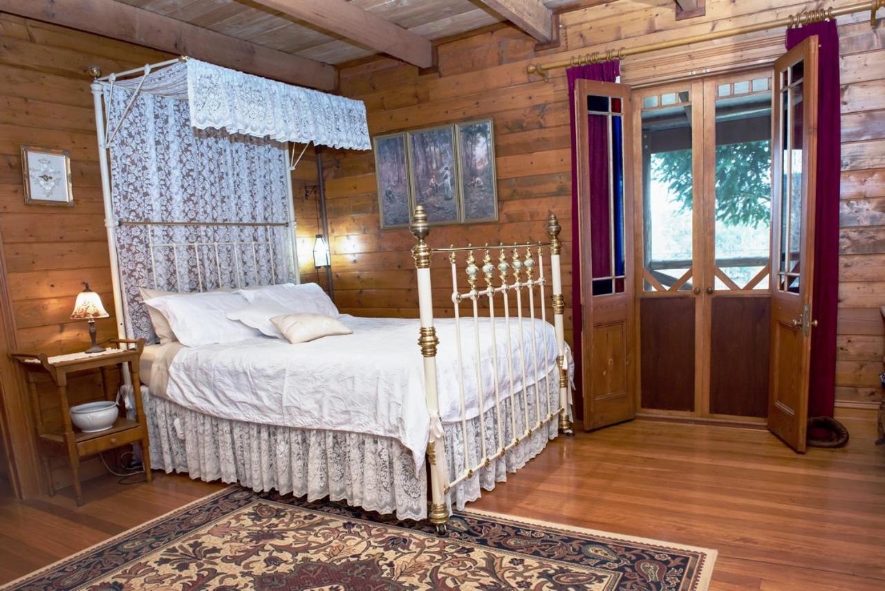 Colby Bed & Breakfast